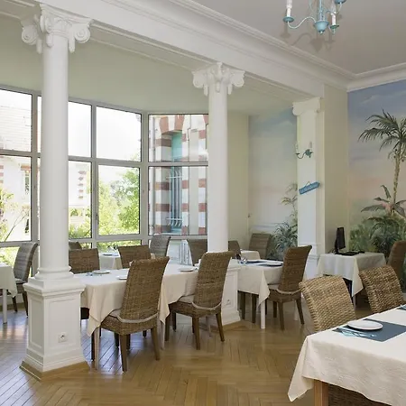 Apts Regina Αρασόν